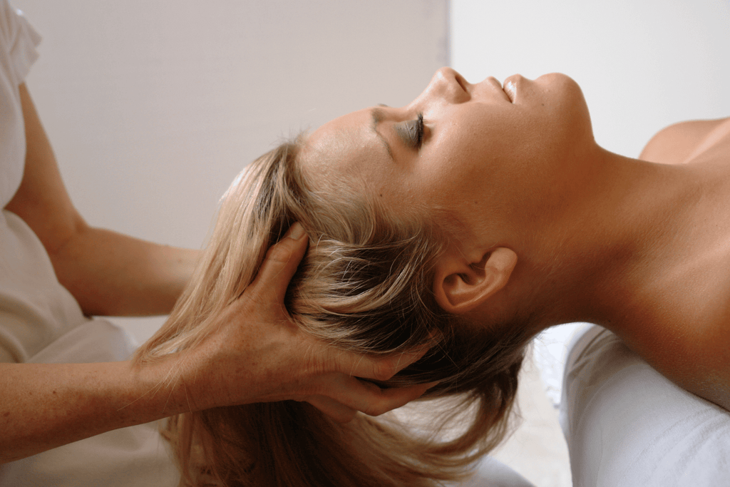 Les bienfaits du massage votre cuir chevelu